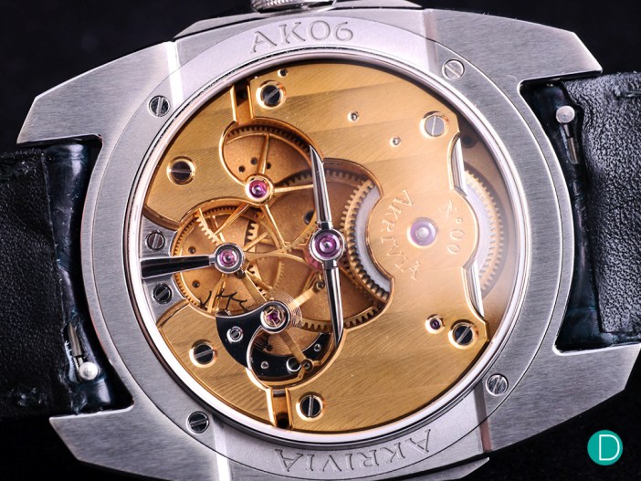 The AK-06 features the latest manual winding AK-06 movement, developed and assembled entirely in-house.